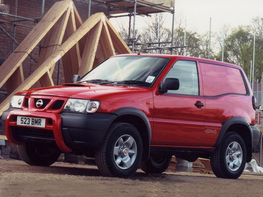  Nissan Terrano II Van 1999 года  (UK) (фото 8 из 13)